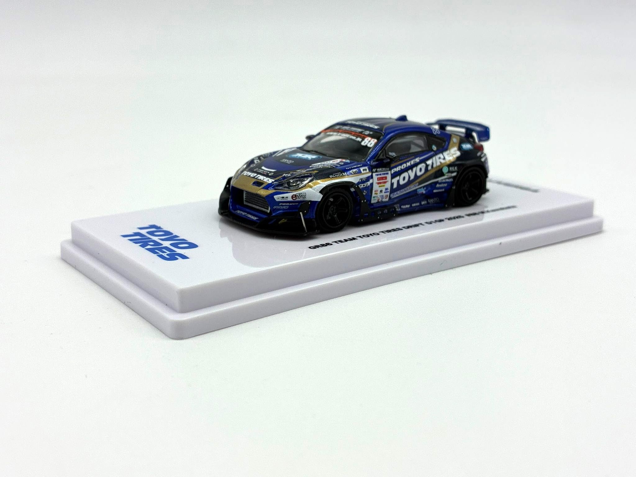Amazon | ガリバー (Gulliver) GULLIVER64 1/64 GR86 Team Toyo Tires