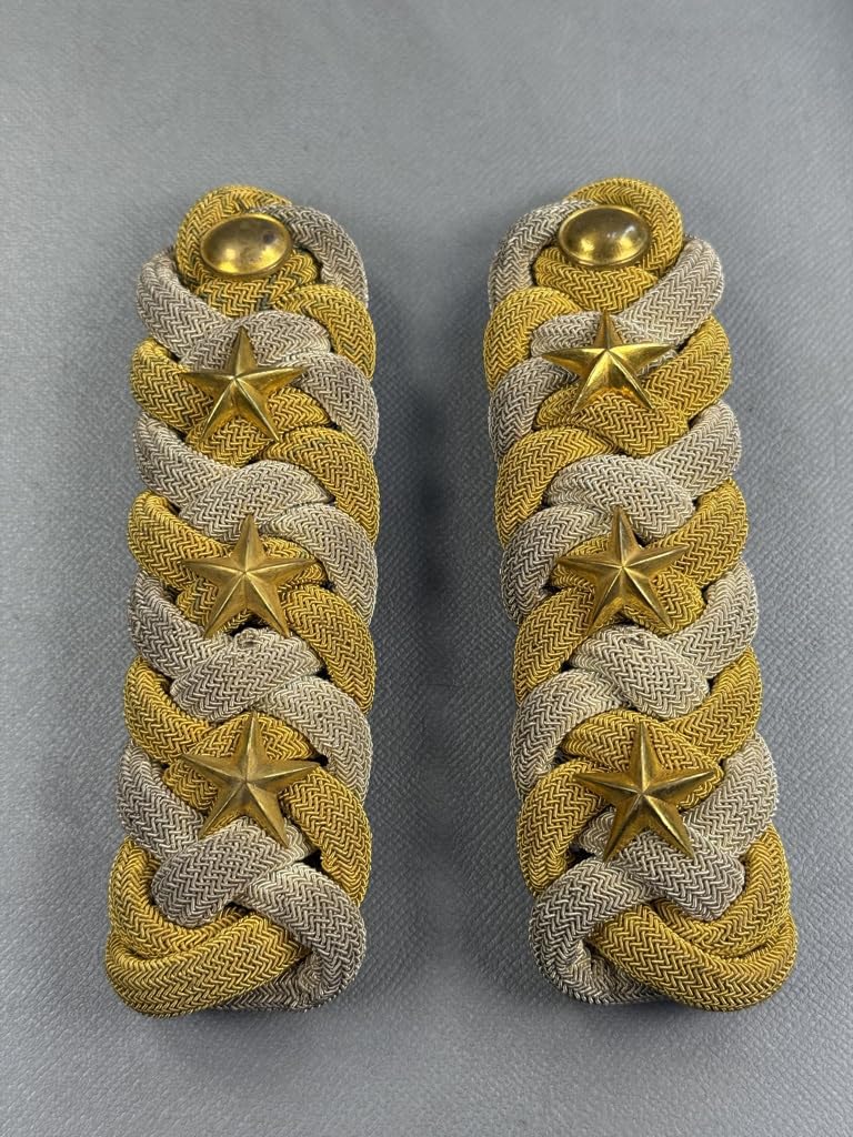 偲大尉相当官 正肩章大礼服 旧日本軍 大日本帝国 陸軍 三