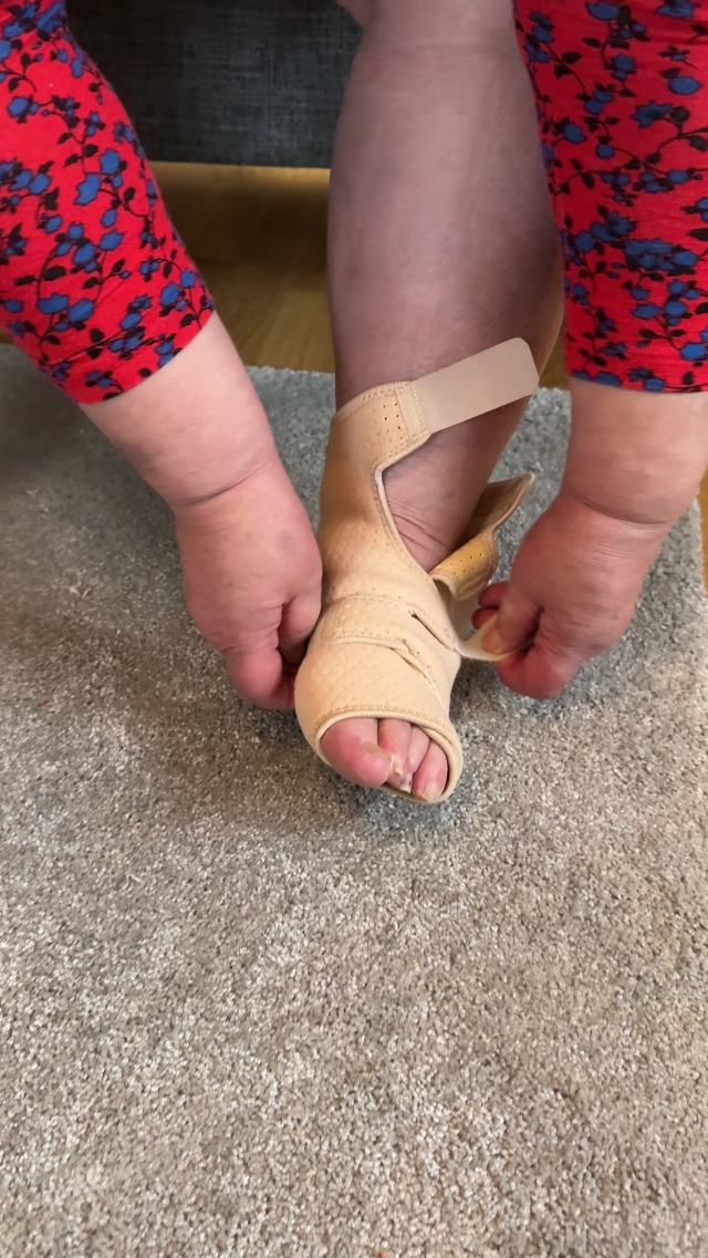 Image of Foot Compression Wraps by Beltwell