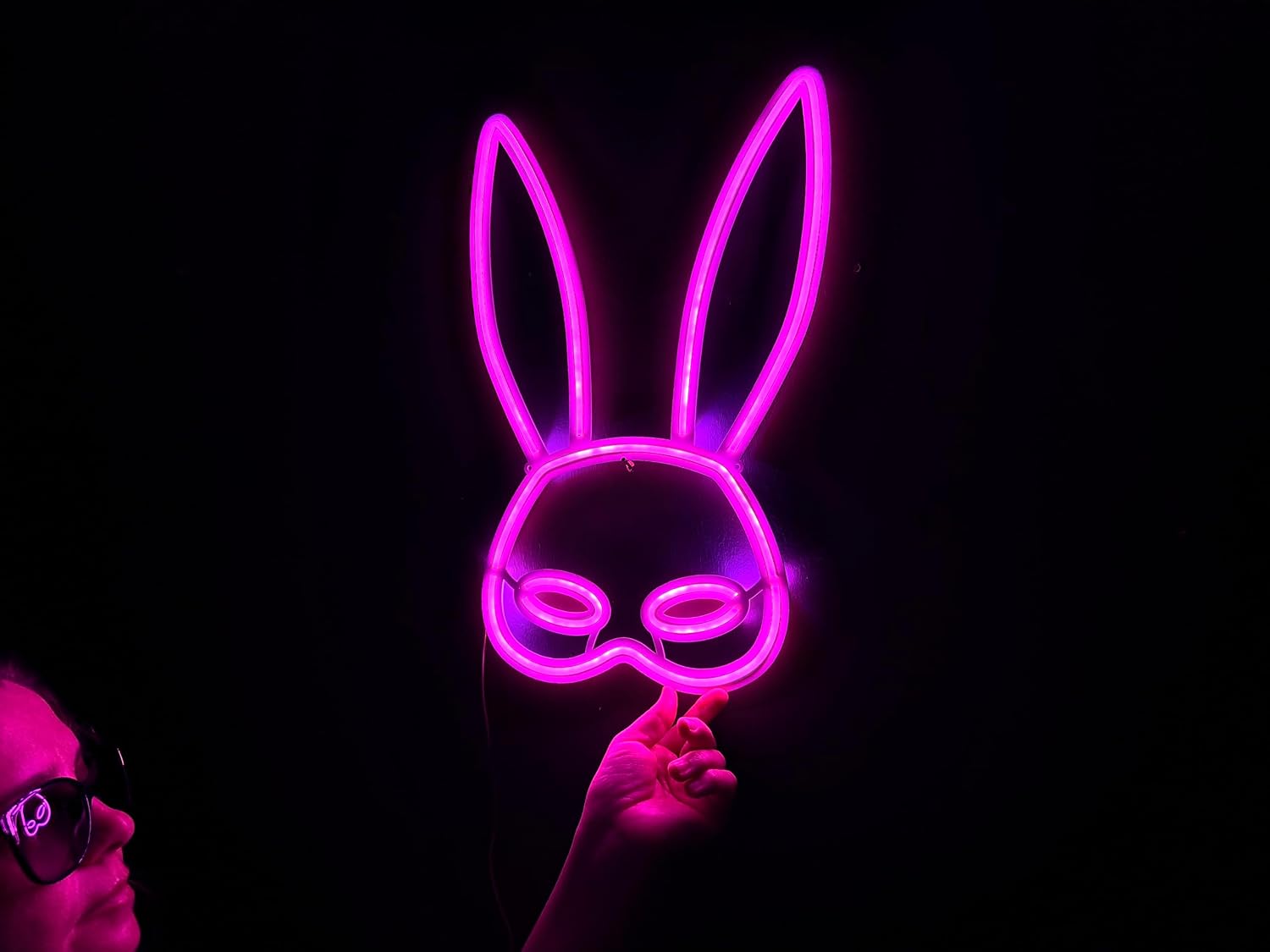 Rabbit Mask Wall Sign, Neon Metal Wall Art, Mask Sign, Neon Wall Sign, LED Light Decor, Home Office Hotel Cafe Bar Pub Wall Decor (with Remote Control)