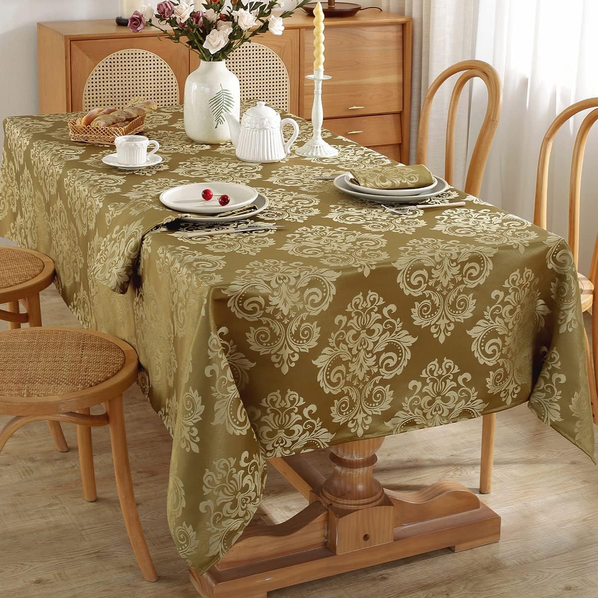 SASTYBALE Damask Gold Tablecloth for Rectangle Tables 60 x 84 Inch, Floral Jacquard Machine Wash Oil Proof Fabric Table Cloth, Thick Table Cover for Dining/Party/Wedding/Indoor/Outdoor