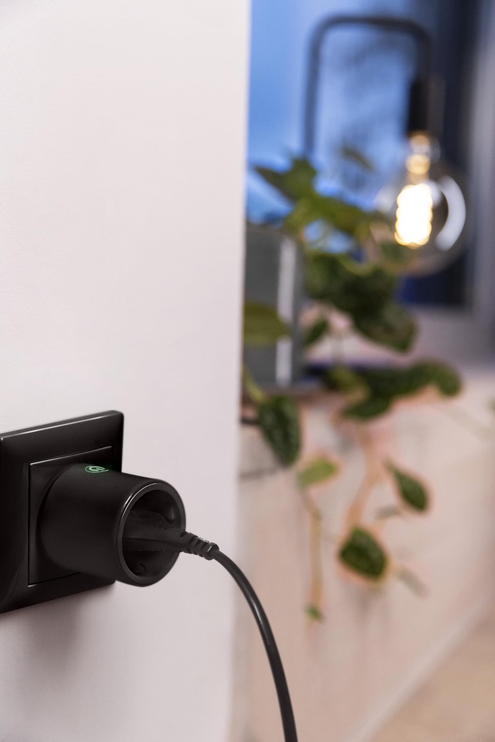 LEDVANCE SMART+ Indoor Plug, Prise intelligente avec Matter over WiFi, pour l'intégration d'appareils conventionnels dans la maison intelligente, compatible avec Alexa, Google& Apple, noir, pack de 4