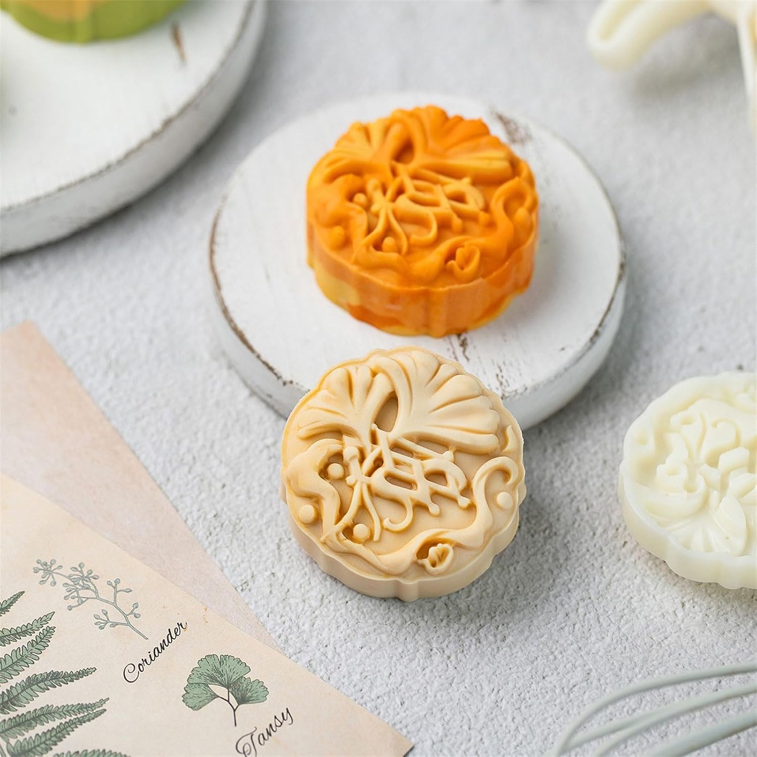 Ginkgoes Designs Cakes Home Baking Ginkgoes Pastries Dessert Embosser for Autumn Delights Embossed Cakes Pattern