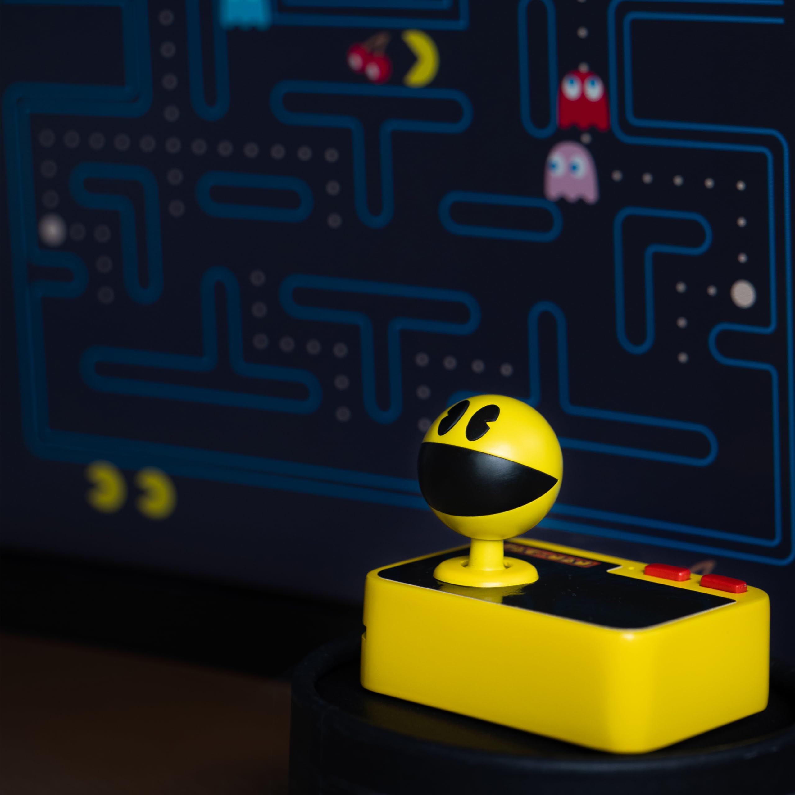Fizz Creations PAC-Man Plug & Play. Juego de arcade retro para juegos. Controlador inalámbrico. Incluye cable HDMI. Juego clásico de Pac Man.