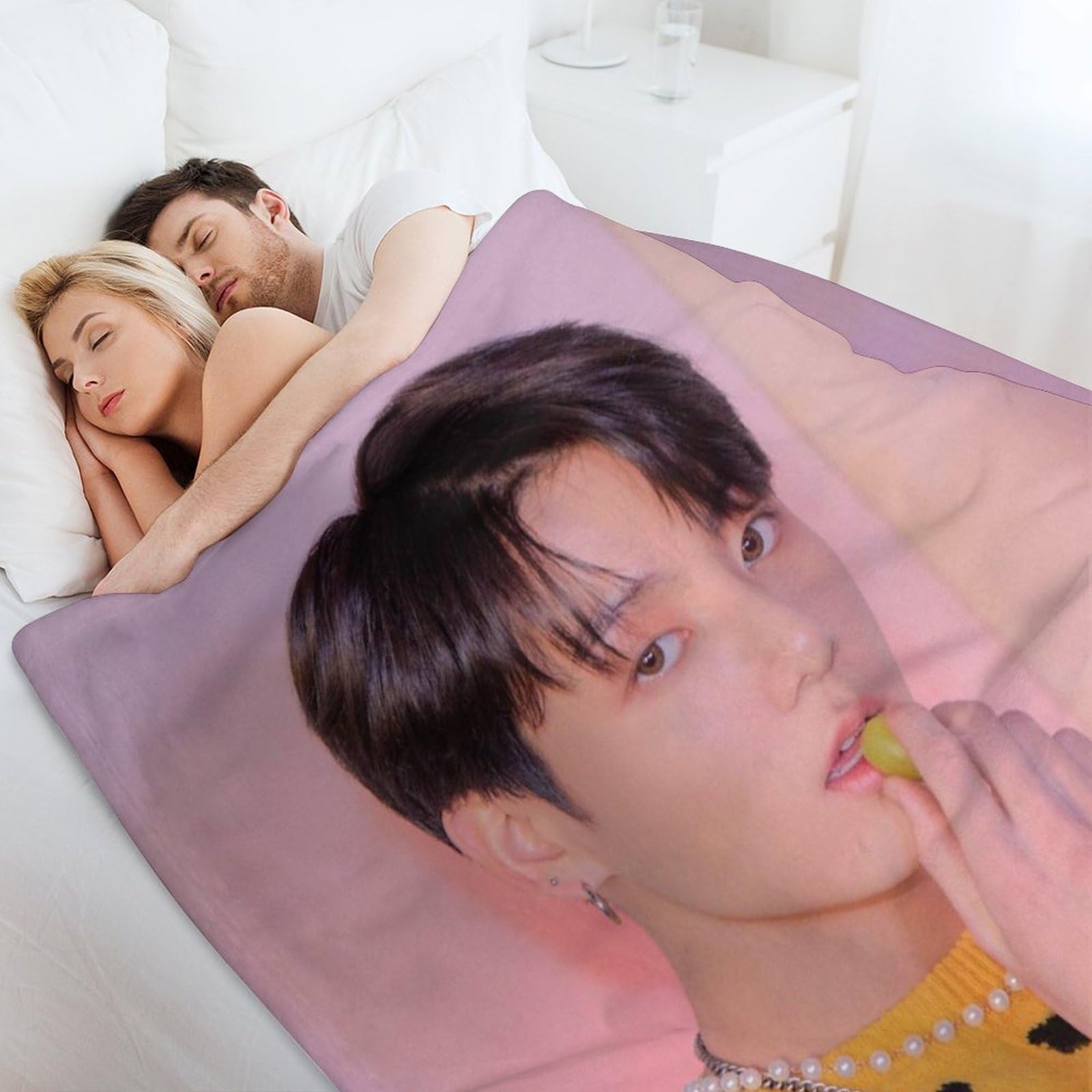Amazon.co.jp: BTS JungKook Blanket Throw Blanket, Washable