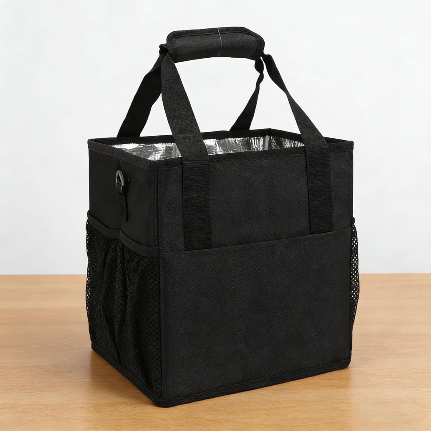 4 Cup Drink Carrier Bag, Insulated Beverage Holder, Adjustable Dividers Bag with Sturdy Handle, Ideal for Takeout Travel Coffee Delivery Drivers