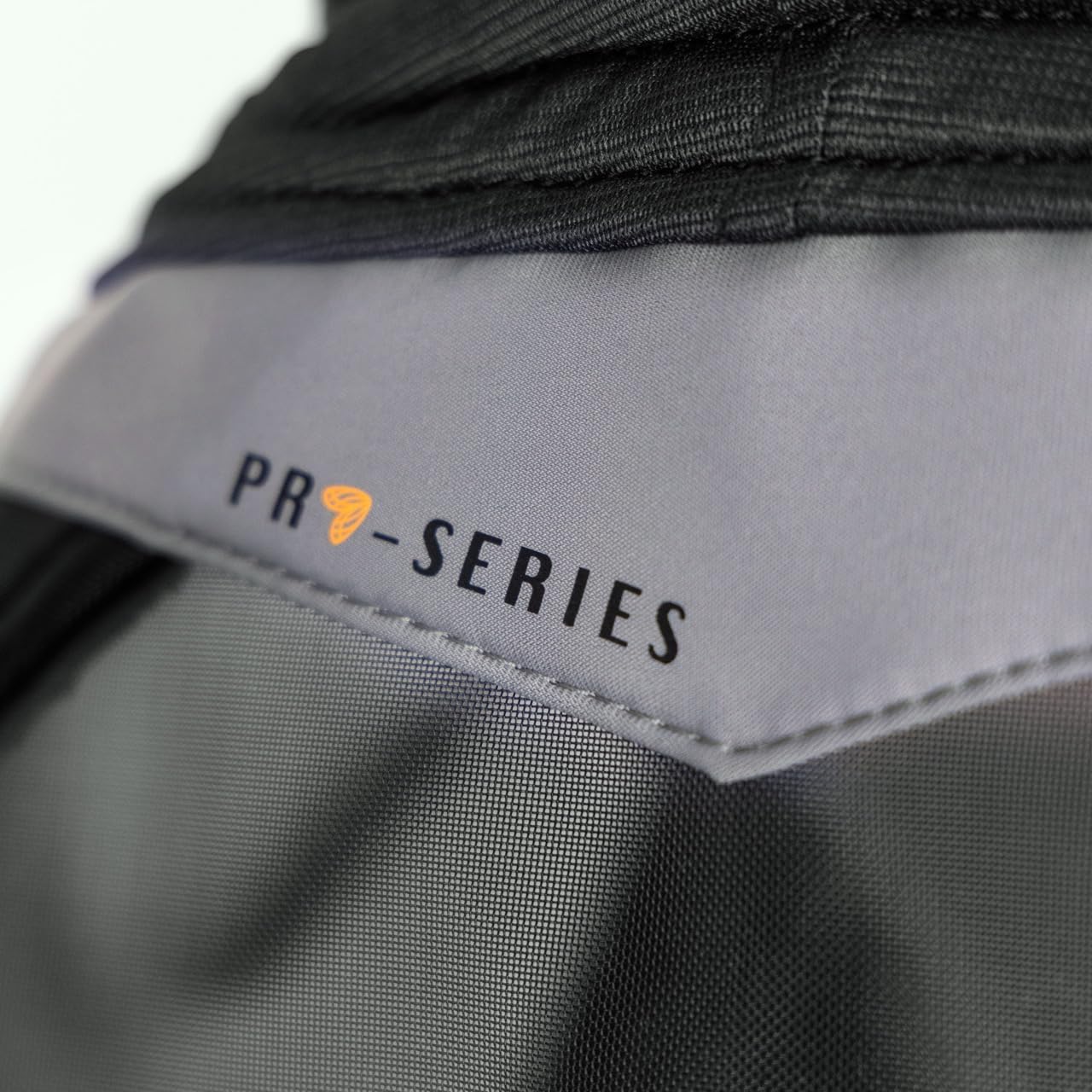 Shires FlyGuard Pro - Máscara de malla fina para moscas con orejas y nariz, tamaño XS de pony, malla ligera y transpirable, protección contra insectos | Ajuste seguro para la participación, pastoreo y