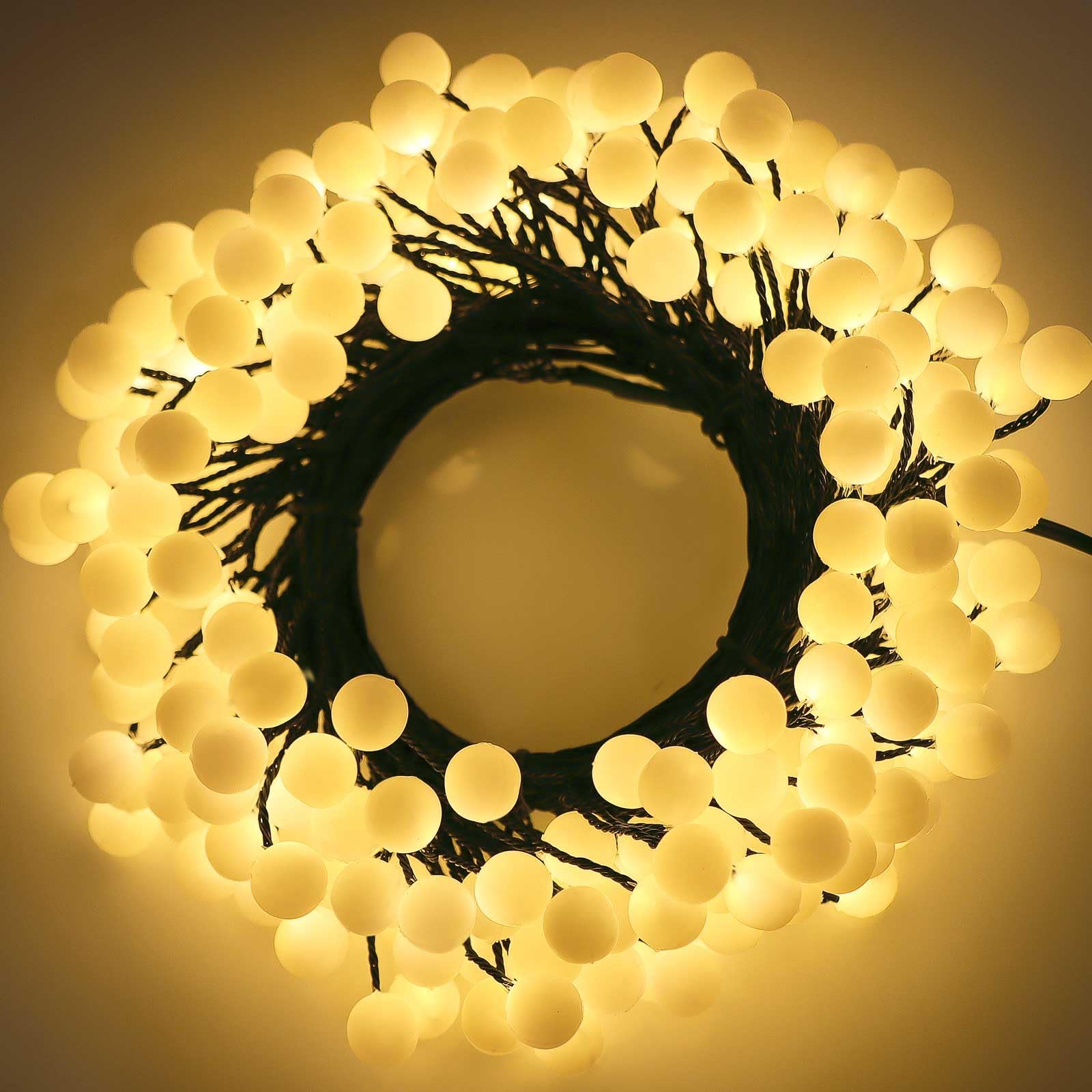 Qbis Cluster Fairy Lights - 240 Berry LED Christmas Lights on Black Wire, Warm White for Bedroom & Tree, Indoor or Outdoor - 4m Plug-in
