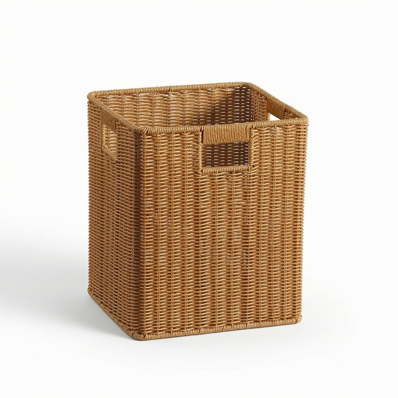 Cesta de mimbre decorativa para organizar juguetes y ropa en el salón