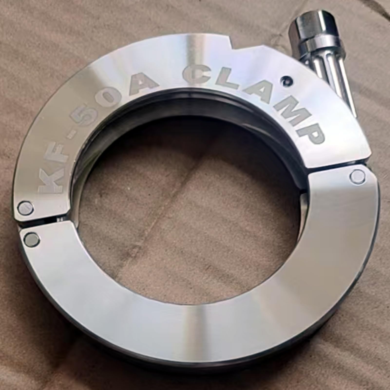 Abrazadera de bloqueo de alta tensión con brida KF16, abrazadera de vacío resistente 304SS for uso de calor y alto Torque, 1 ud.(KF-16)