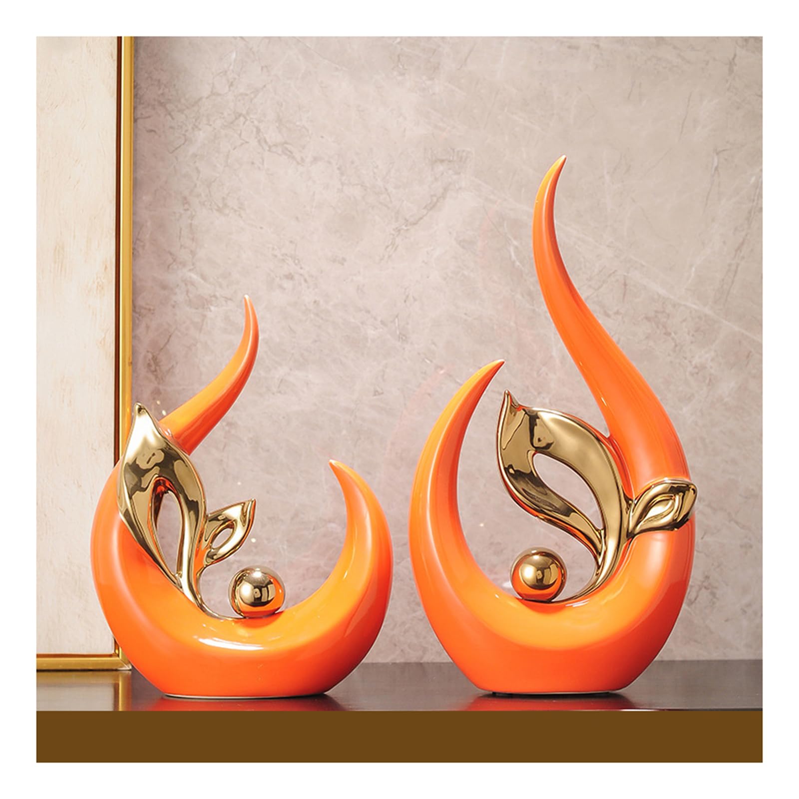Escultura Decorativa Abstracta Moderna de cerámica Negra, Dorada y Naranja para Decorar la Mesa del salón.