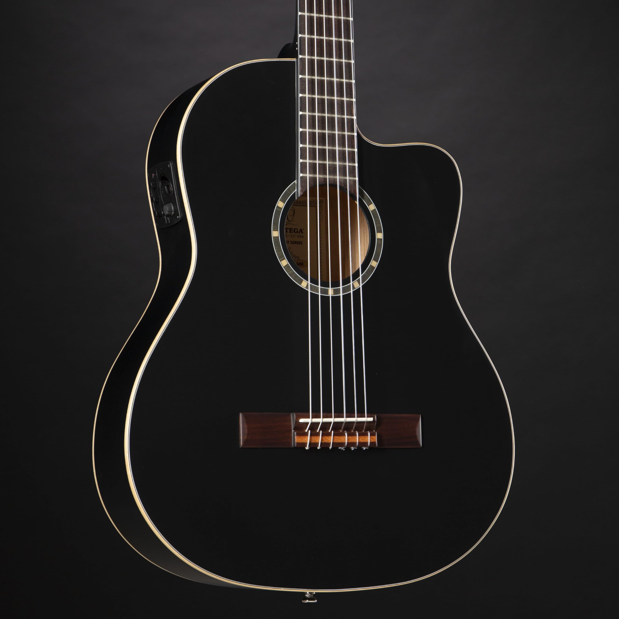 Ortega Guitars Chitarra Concerto Thinline Elettro-acustica - Serie Family - Slim Neck - include Gig Bag - top in mogano/abete (RCE125SN-SBK)