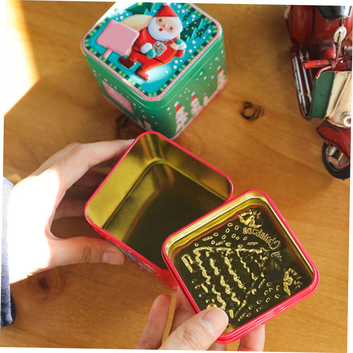 Baluue 8 Piezas Caja de Obsequio Cuadrada de Hojalata Caja de Navidad para Guardar Dulces para Fiesta de Navidad Navideños