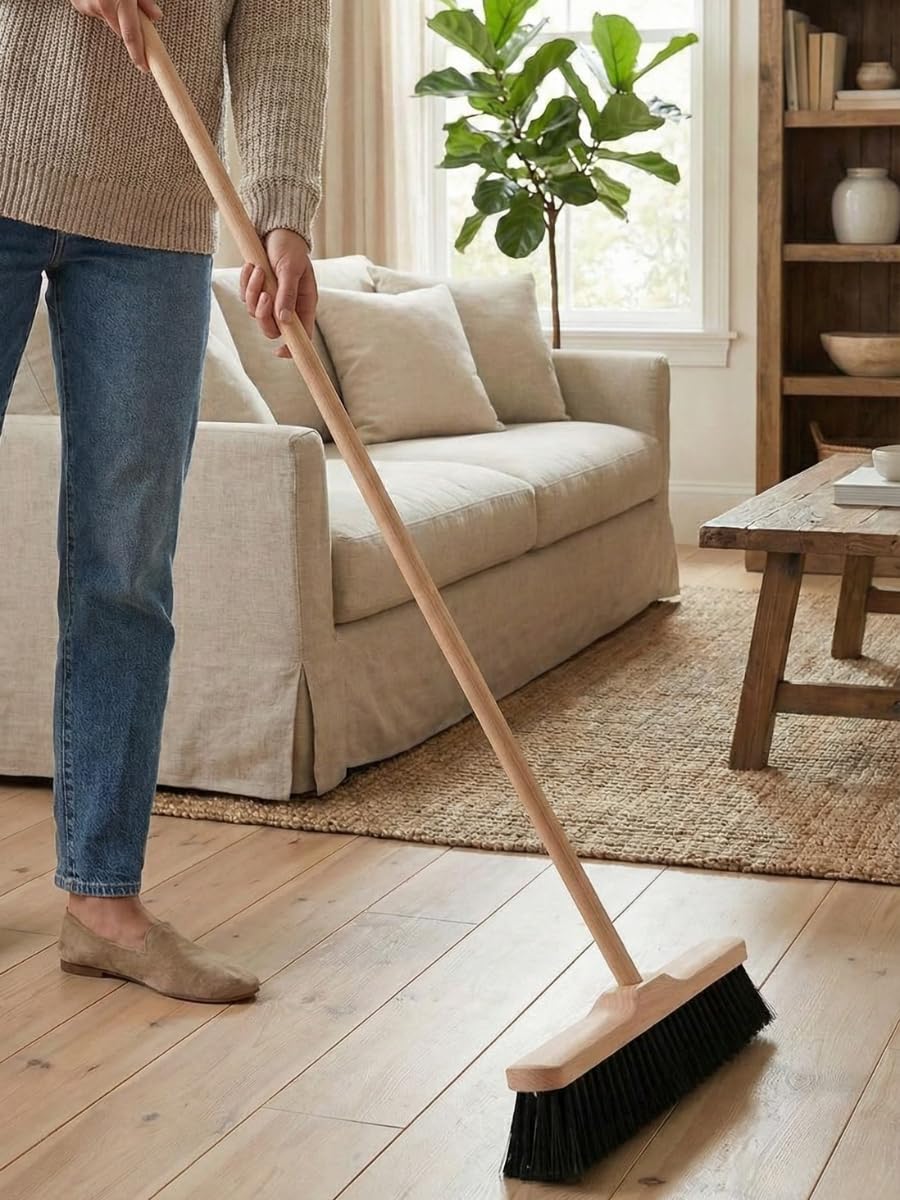 Balai Robuste de 600 mm Avec Manche de 120 cm - Industriel et de Jardin - Pour Rues et Trottoirs