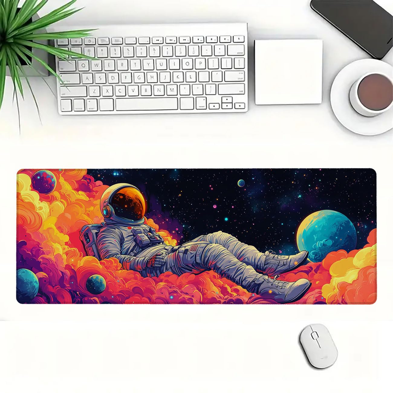 Alfombrilla de ratón con diseño de astronauta, diseño de nebulosas y planetas, tamaño XL, grande, para juegos, laptop, teclado, computadora, oficina, hogar, 31.5 x 11.8 pulgadas