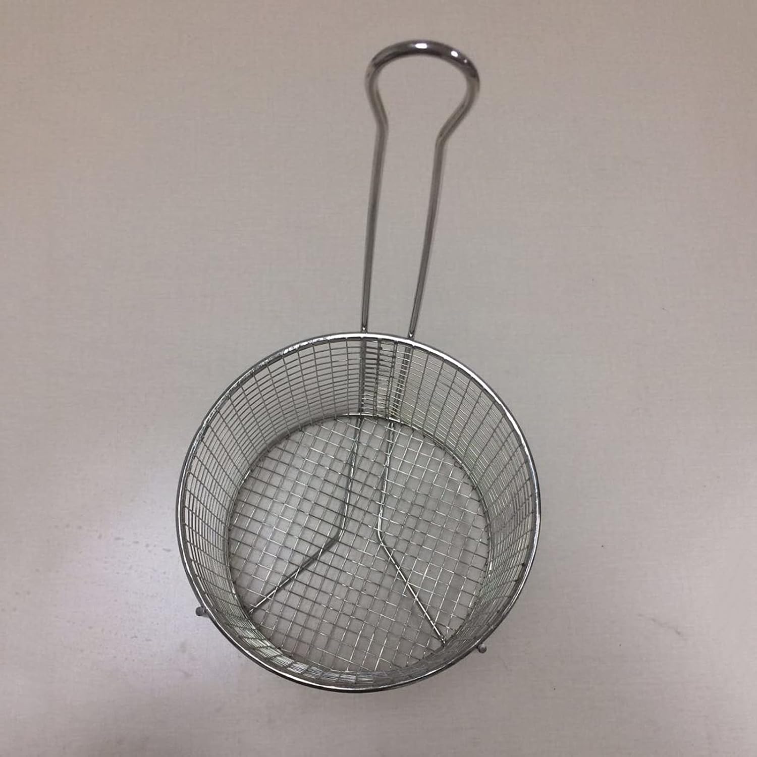 French Fry Chips Baskets Household Stainless Steel French Fries Basket Round Fried Food Filter Used for French Fries, Chicken Nuggets, Fish, Etc. Kitchen Cooking Tools