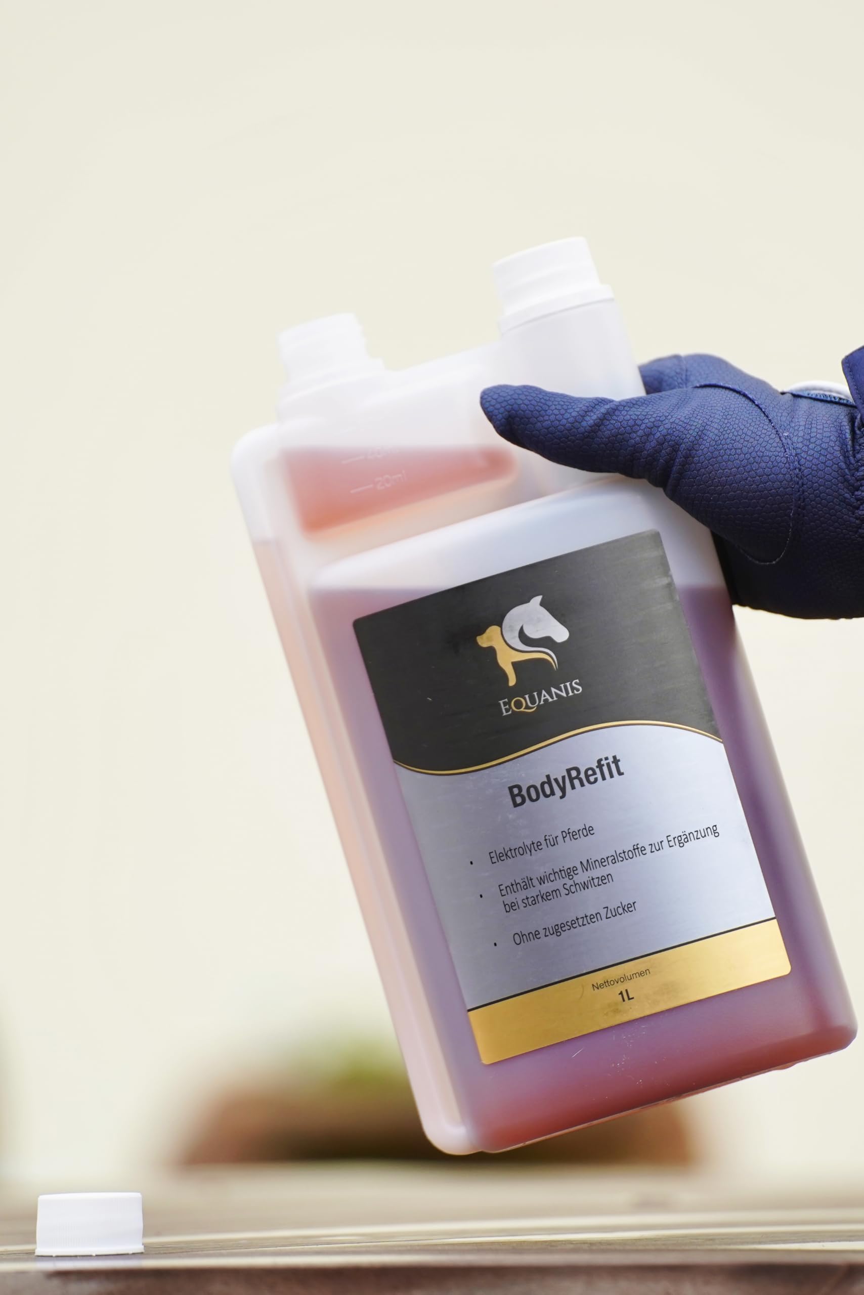 Equanis BodyRefit - Elektrolyte für Pferde in Premium-Zusammensetzung. Kann einen Elektrolytmangel nach starken Schwitzen vorbeugen. Mit RoteBeete anstatt Zuckerzusätze