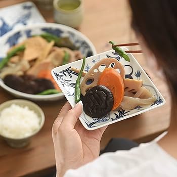 Amazon｜natural69 【 波佐見焼 】 染付古波佐見 正角皿S