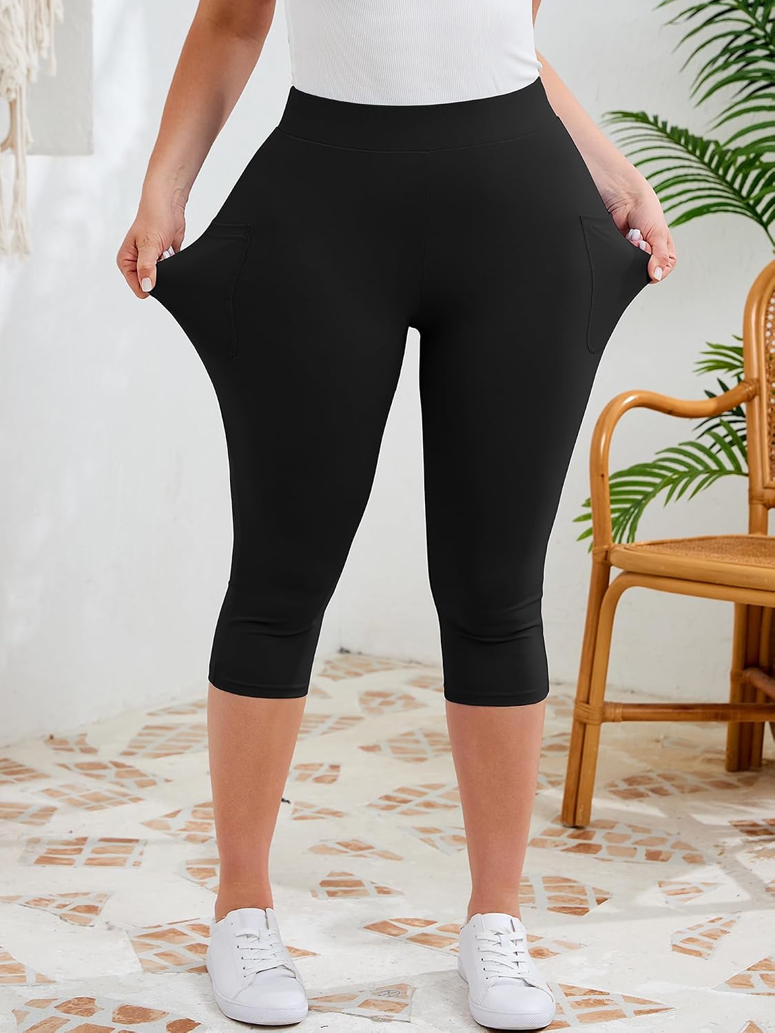 AusLook Plus Size Capri Leggings for Women with Pockets High Waisted Tummy Control Cropped Leggings Casual Stretch Pant 1X-5X