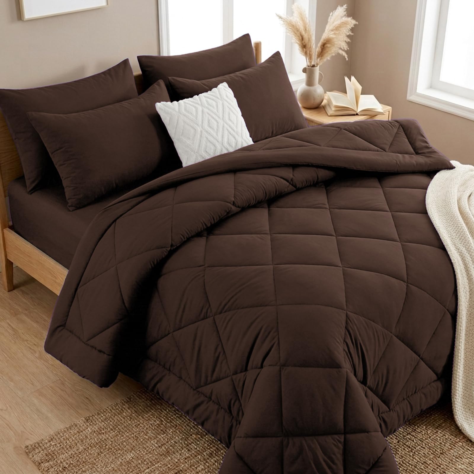 Tifschlaf Coverless Duvet Double 10.5 Tog - Bed Duvet for All Seasons, Luxury Lightweight Quilt Washable Comforter with 2 Pillowcases - 200x200 cm Chocolate Brown