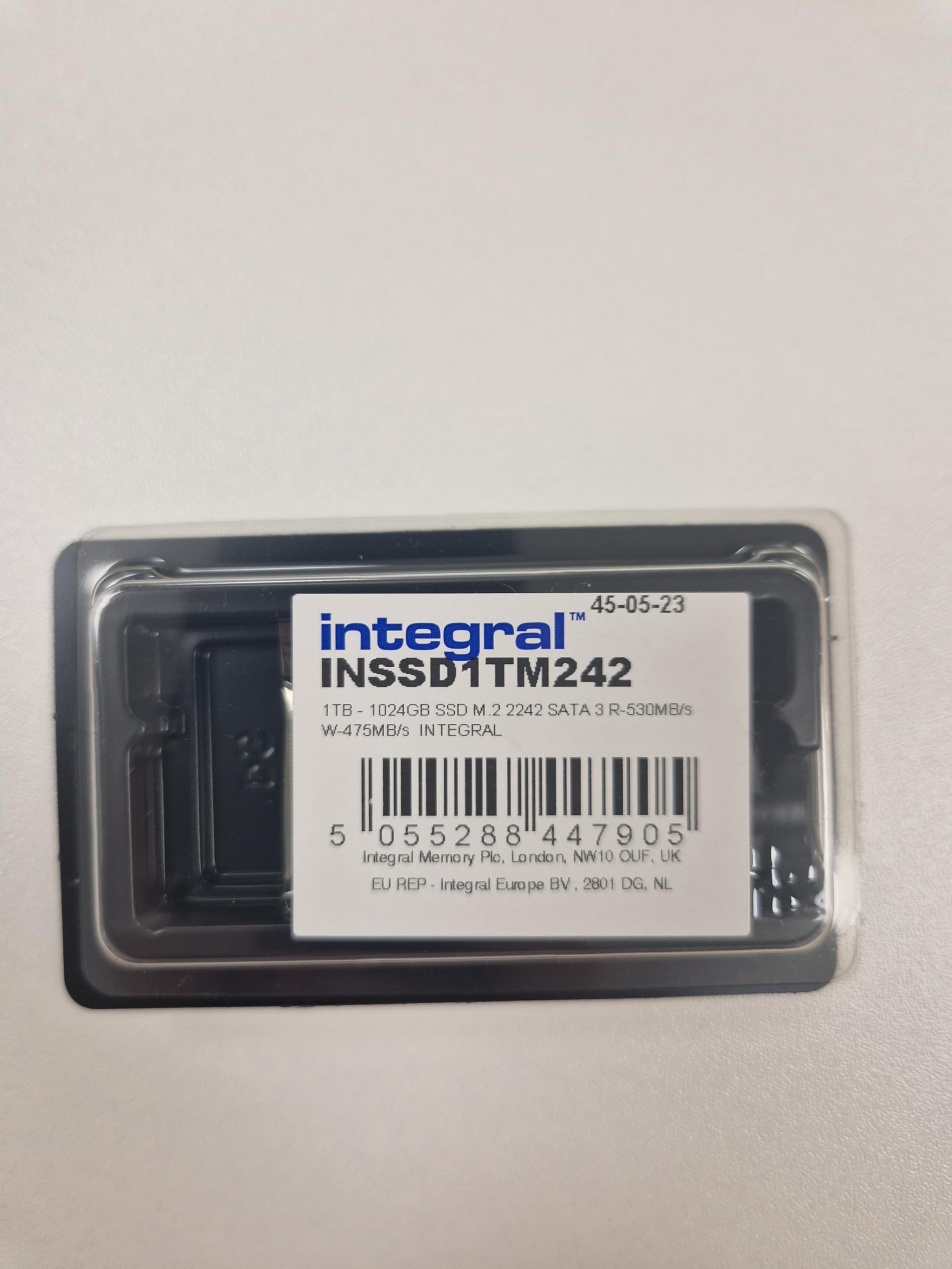 Integral SSD M.2 NVMe 2242 PCIe Gen3 x4 da 256 GB - Velocità di lettura fino a 2400 MB/s, velocità di scrittura fino a 1100 MB/s - Unità a stato solido interna. Compatibile con PC, NUC, laptop e