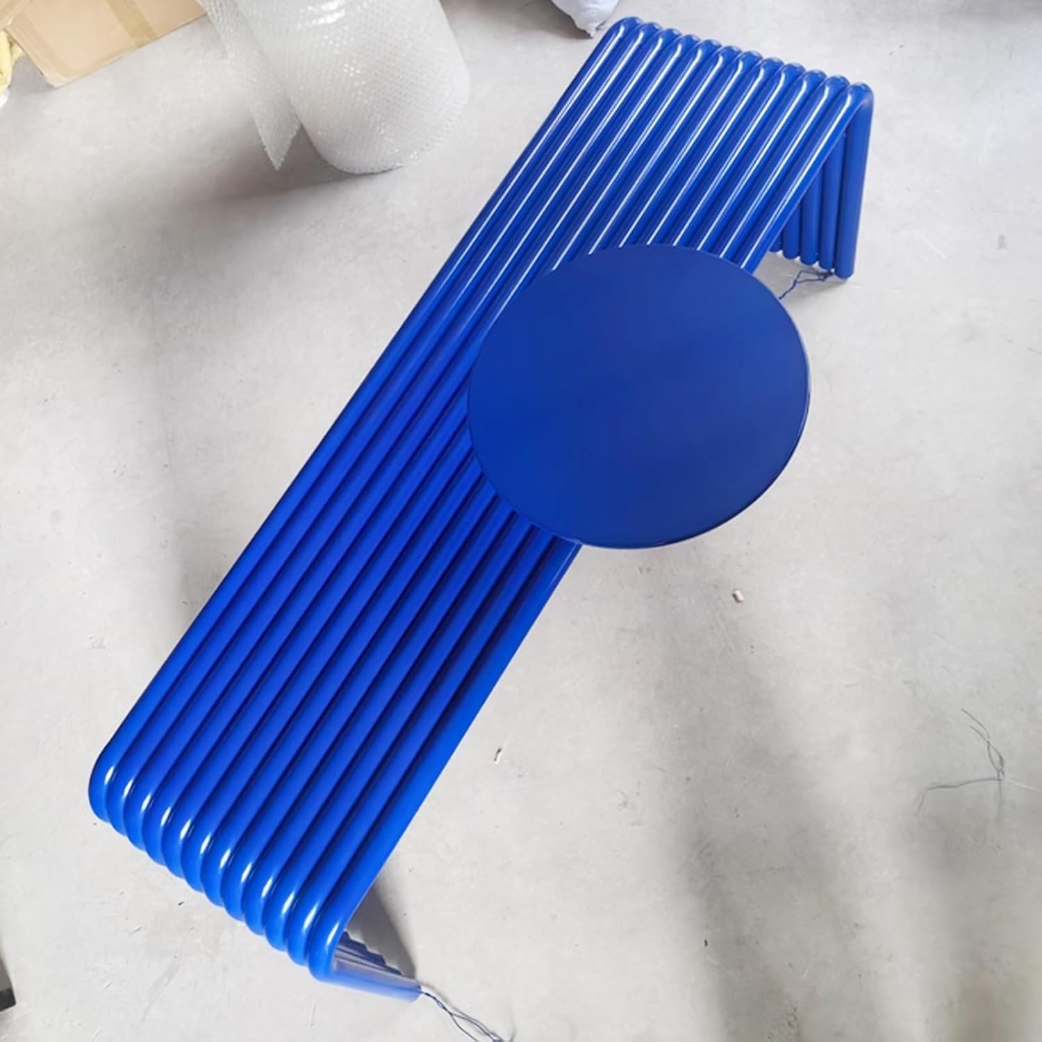 Modern Heavy-Duty Du Metal Outdoor Bench with Side Table - Weatherproof Patio Seating for Parks, Restaurants, and Malls - 1100 lb Load Capacity (Gray)