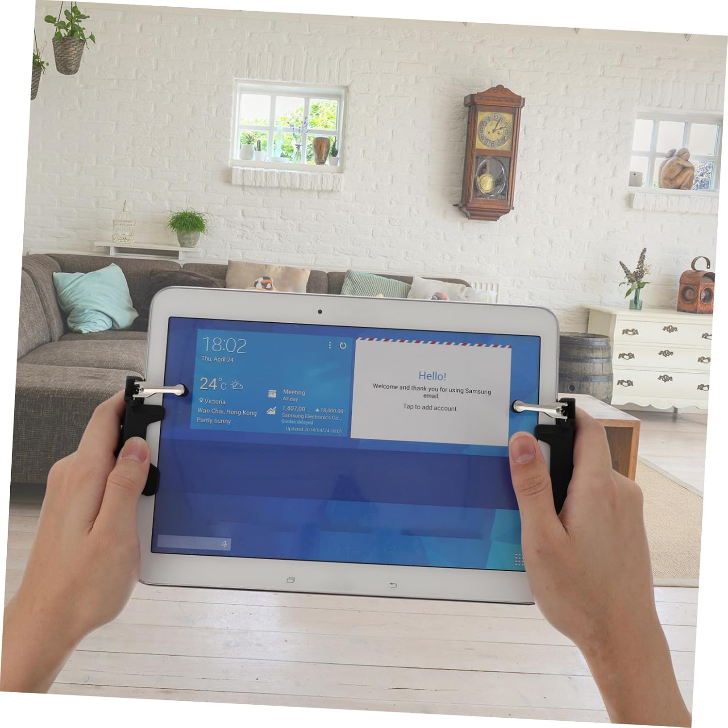ULDIGI Game Trigger Tablet Game Handle Lightweight and Durable Design Compatible with Tablets Including Four Finger Operation for Enhanced Gaming Experience