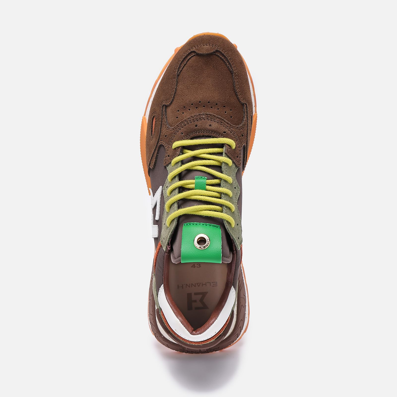 ELHANN.H La NSJ358 es una Zapatilla confeccionada en Piel.
