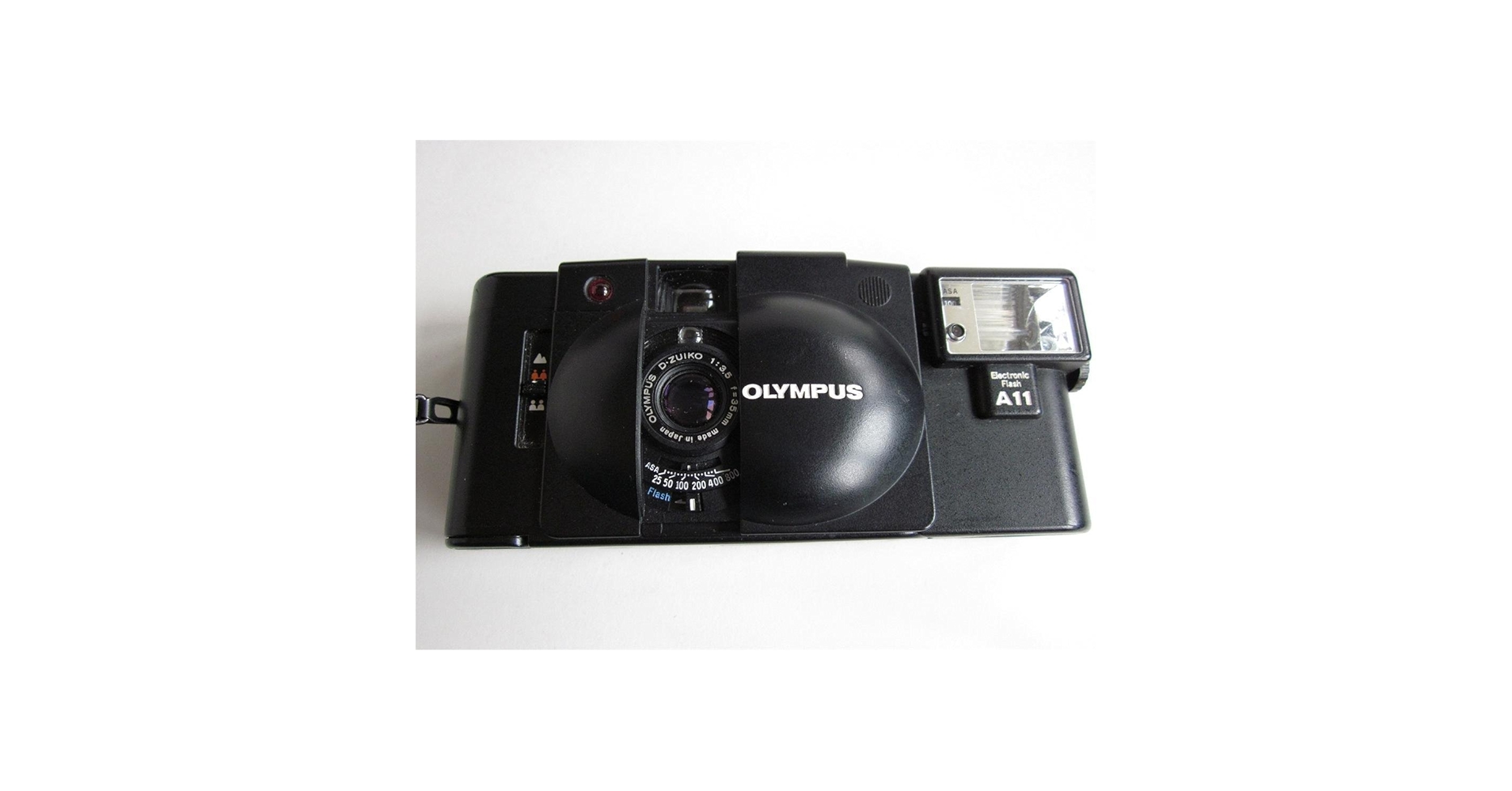 Amazon.com : Olympus XA2 35mm Film Camera with D-Zuiko 35mm