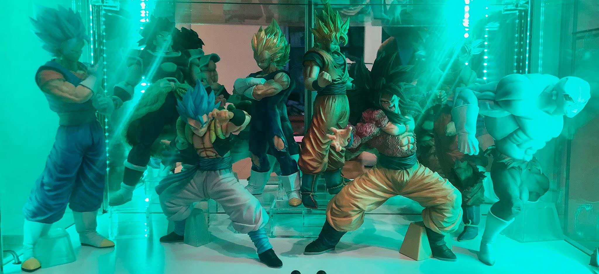 Amazon.co.jp: フィギュア ライト LED ライトバー キャビネット