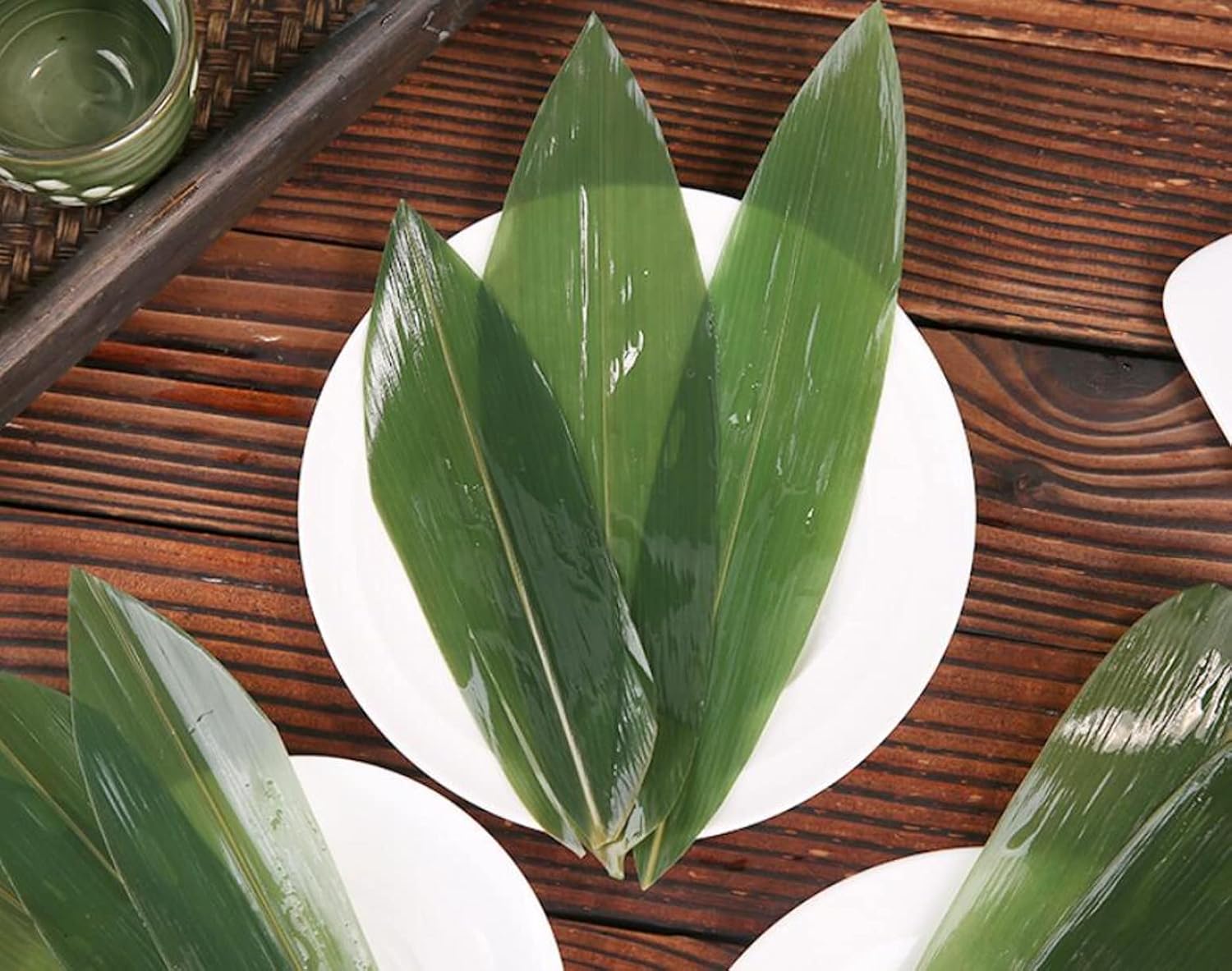Vacuum Packed Bamboo Leaves Dried Leaf Bamboo Zongzi Leaf Banana Leaf Substitutes Sushi Plate Bamboo Leaf Wrap Food Decorate，Approximately 17cm,Width 4~5cm,100 PCS