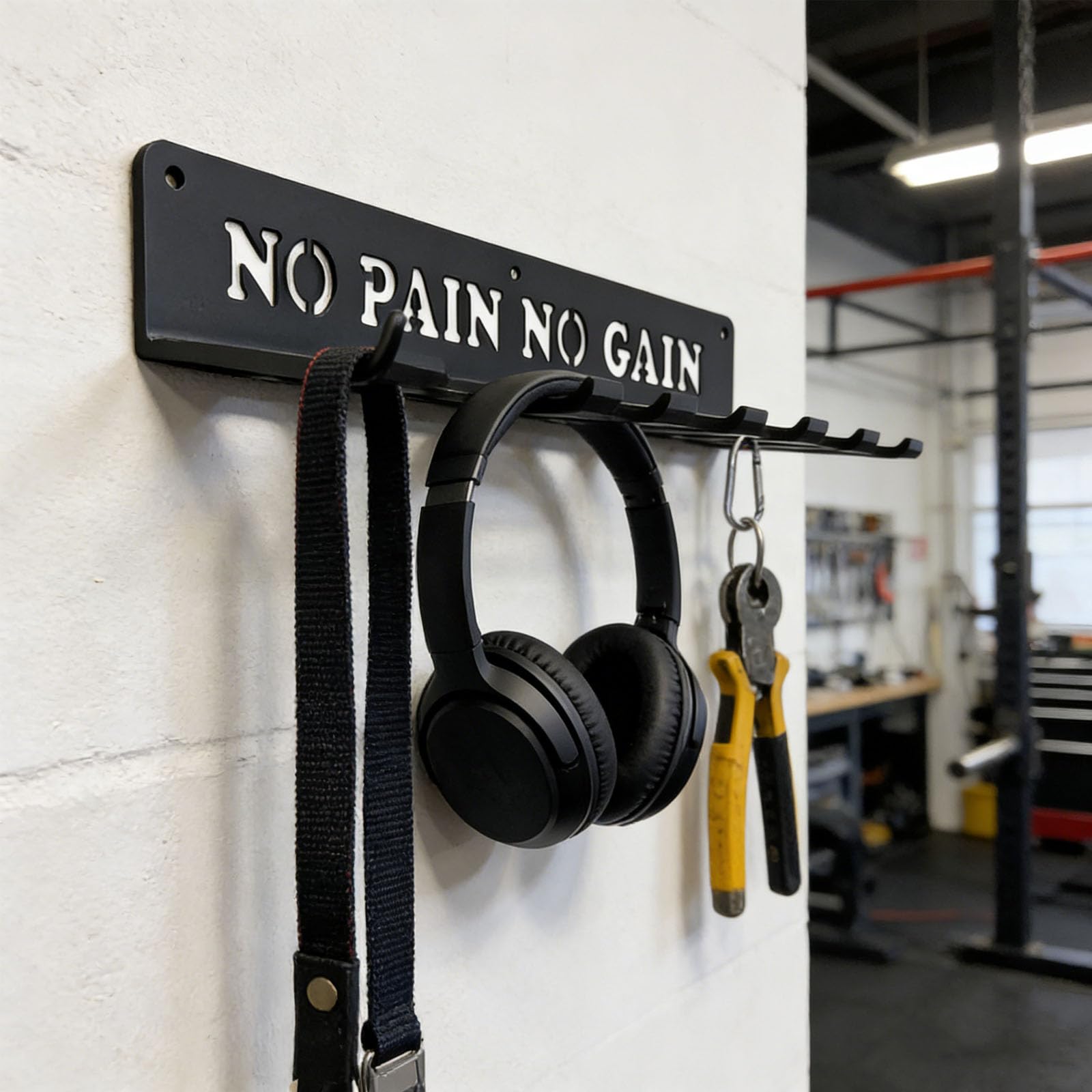 Wandmontiertes Aufbewahrungsregal mit 8 Haken für Fitnessgeräte und Heimorganisation mit robuster Metallkonstruktion, starken Wandbefestigungen, Widerstandsbandhalter