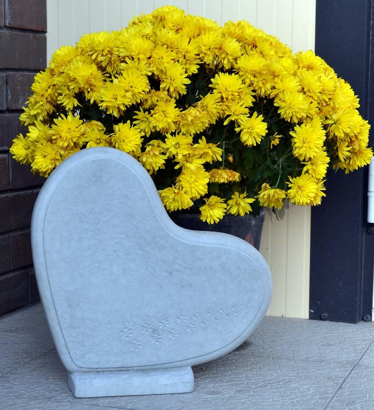 SvitMolds Mold Memorials DIY Tombstone Dog or Cat Memorial Stone Grave Markers Lawn D65