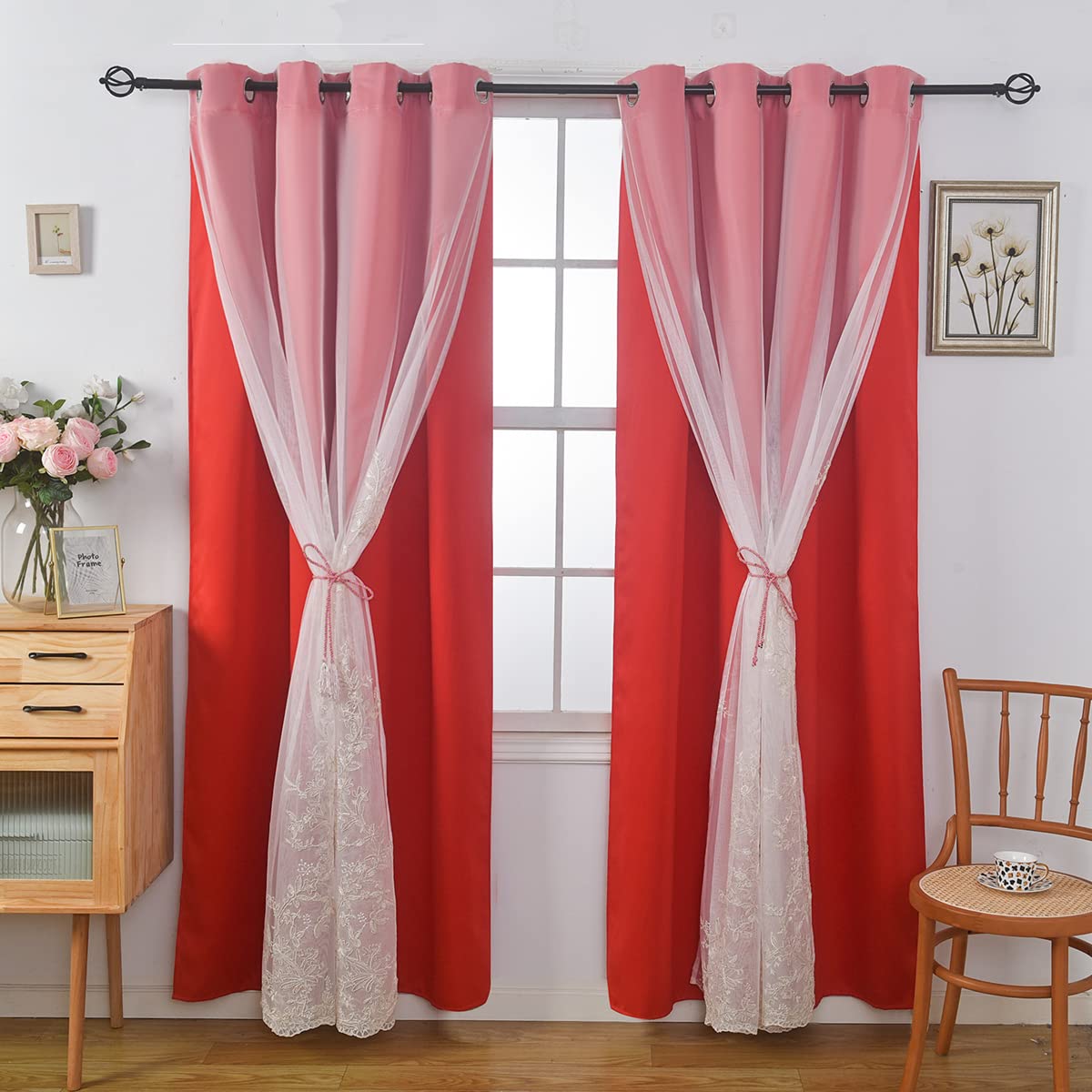Tende A Quadri Rosse E Bianche Jubilantex - Semitrasparenti, 134.6x160 Cm, 2 Pannelli Con Occhielli, Per Soggiorno E Camera Da Letto