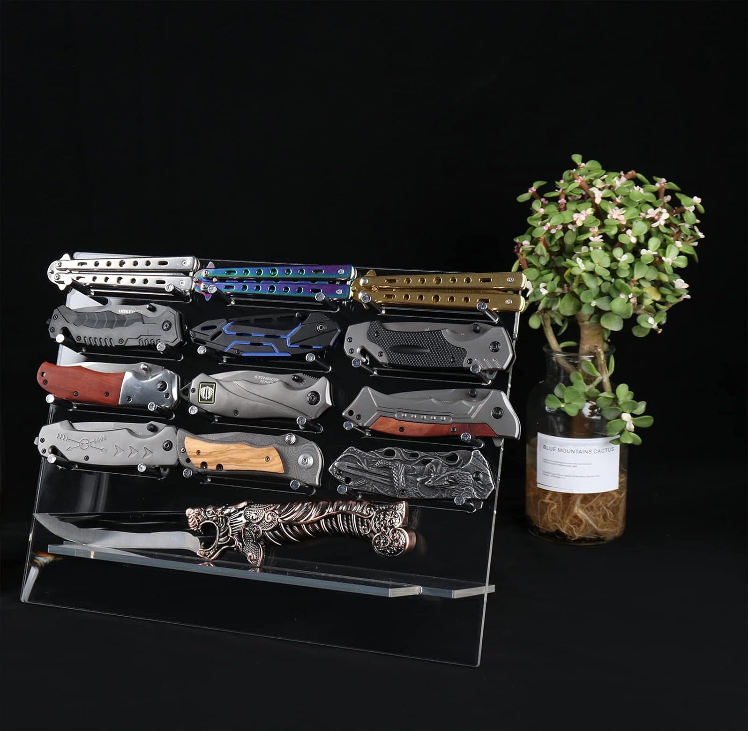 Knife display stand,knife holder,acrylic knife display stand, folding knife storage,collectible knife display stand,fits all the pocket knives (Transparent)