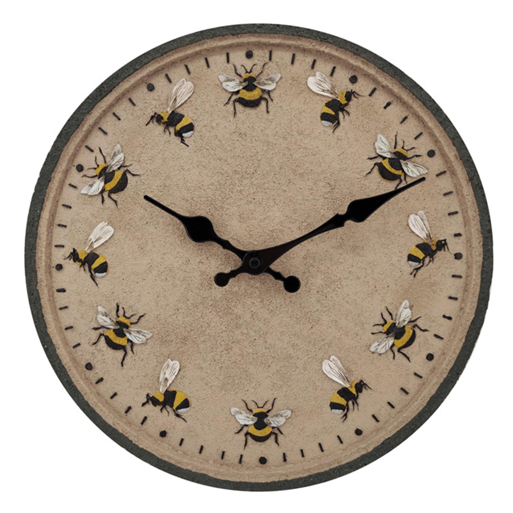 Horloge de jardin étanche IP44 pour lire l'heure facilement depuis votre terrasse