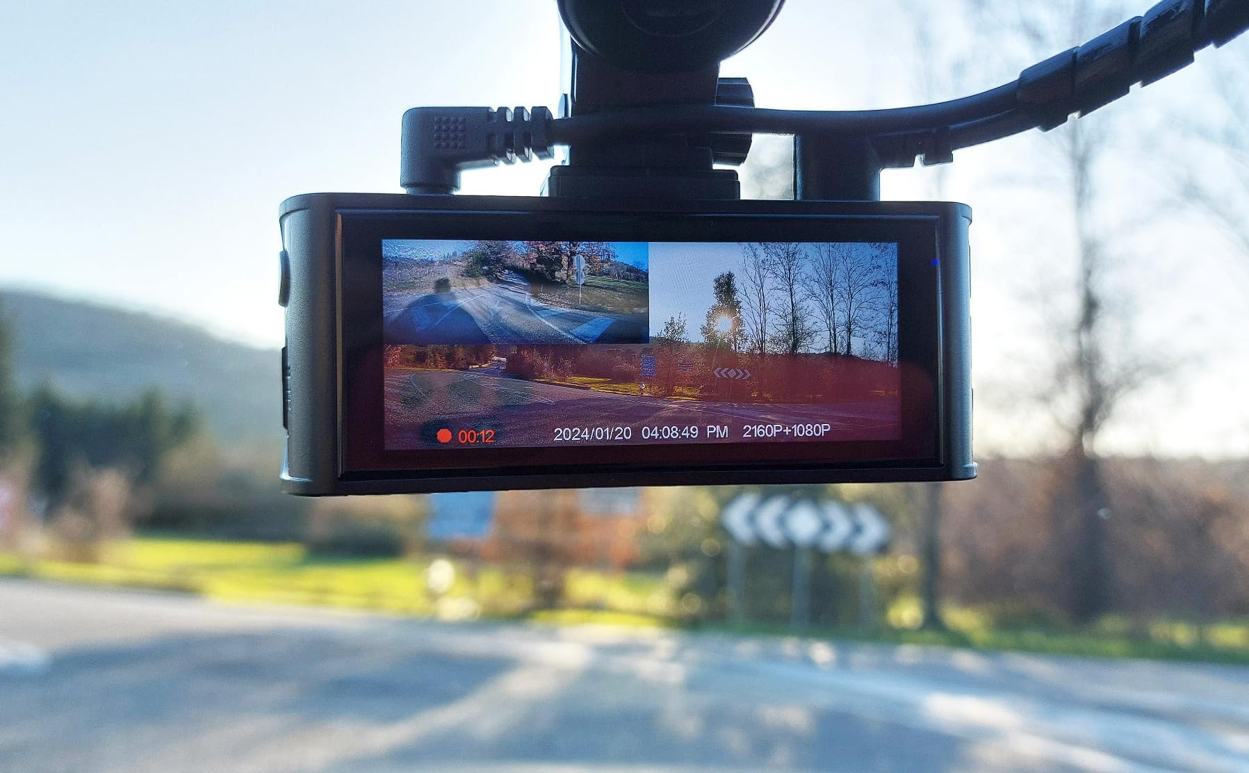 Recensione cliente verificata 3 - Potente DashCam Pro® con registrazione 4K Ultra HD e Sensore Anti-Detecting per monitorare, proteggere e documentare 24 ore su 24 il tuo veicolo anche comodamente da smartphone risolvendo incidenti e contestazioni in modo semplice, veloce e sicuro.