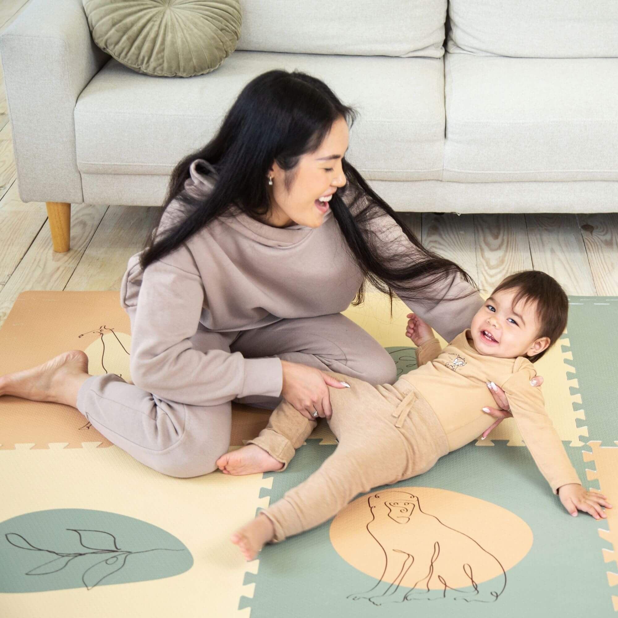 Alfombra Puzzle Suelo Bebe 1,8x1,2m Jungla – 6 XXL-Placas de 60x60cm – 20% Más Gruesa & Suave Alfombra Juegos Bebes Acolchada – Libre de Tóxicos, Sin Olor, Fácil de Limpiar