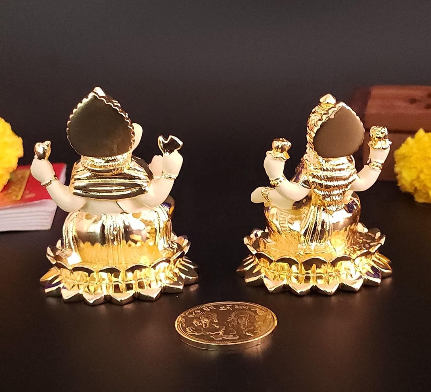 Gold Art India Kamal Laxmi Ganesh Gold Plated Off White Terracotta Idol for Home with Gold Plated Coin Laxmi Ganesh Idol for Diwali Pooja | Laxmi Ganesh Murti for Gift | Lakshmi Ganesh Idol, (3" Inch) image 3