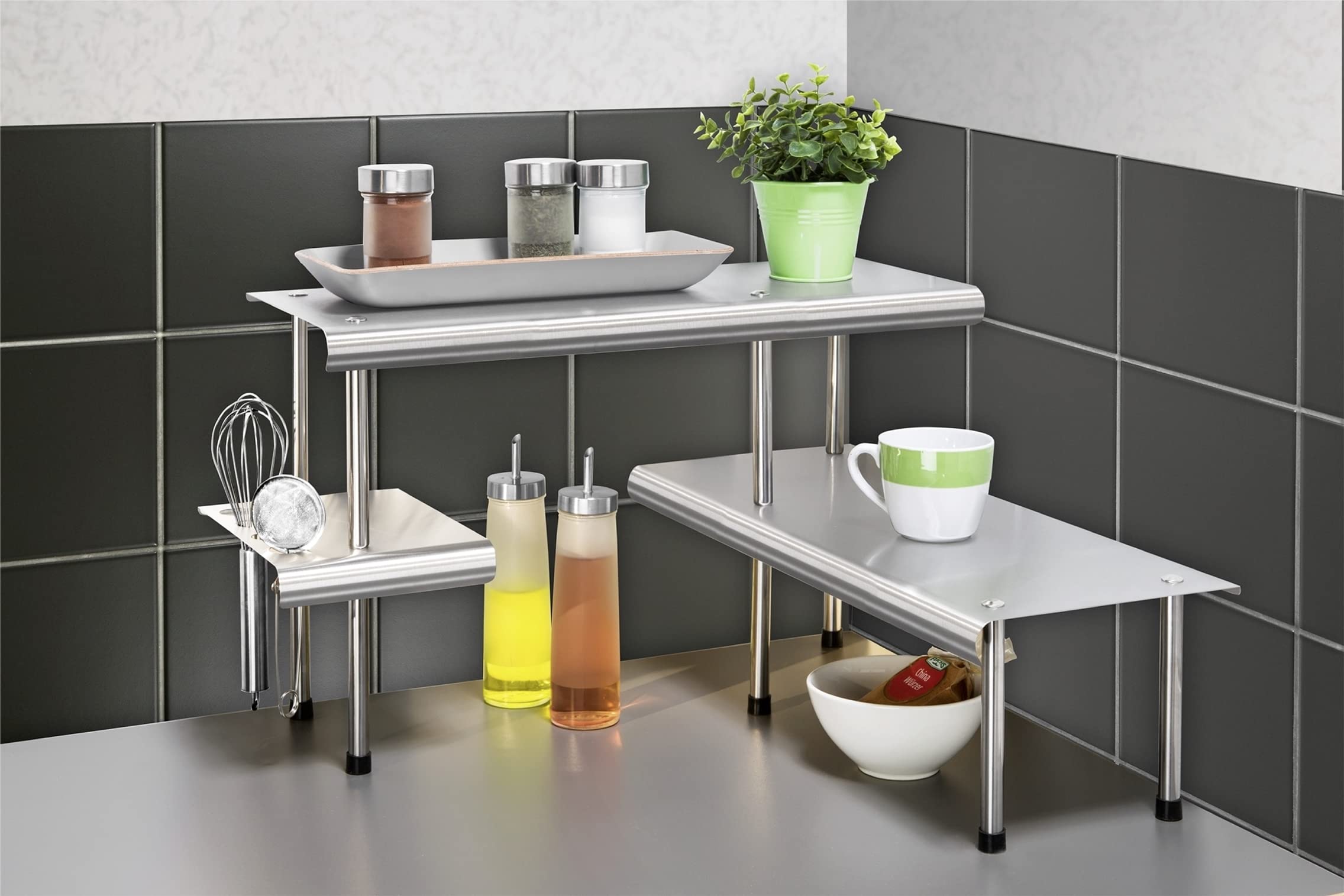 Maximex Küchen-Eckregal Massivo Trio mit 3 Ablagen, ideal für Kräuter, Gewürze und Küchen-Accessoires, ausnutzen unpraktischer Ecken, schafft Ordnung und Platz, aus Edelstahl, 50 x 31 x 50 cm