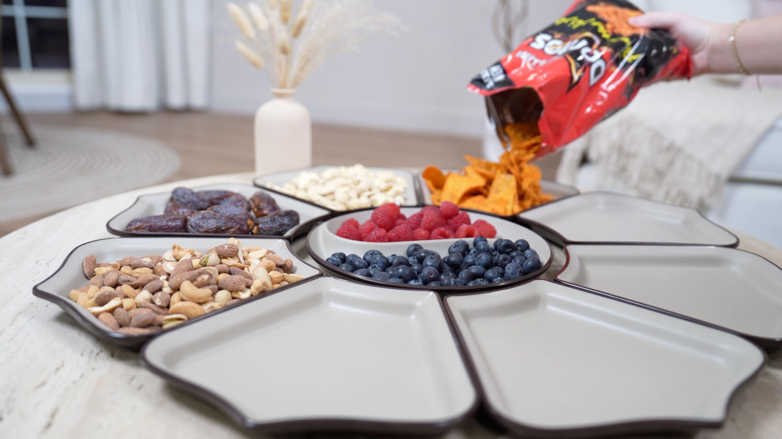 9 Compartiments pour fête, Plateau de Service comme Planche à Fromage, buffets, sandwichs, collations, sushis, Fruits, Noix - Multifonctionnel - Réutilisable
