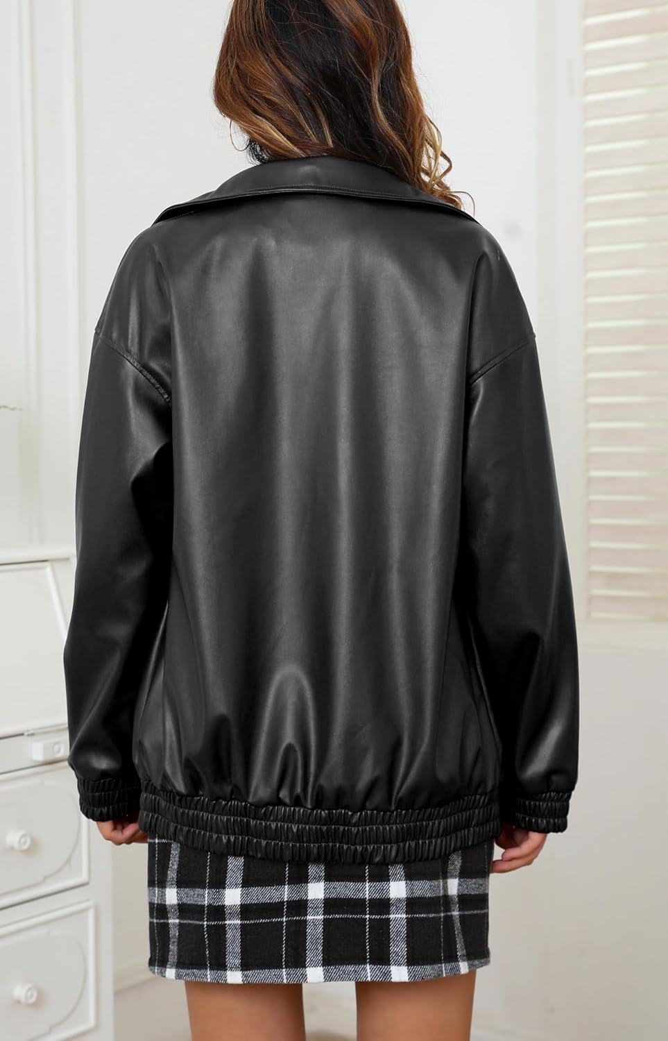 We1Fit Womens Oversized Faux Leather Jacket 2025 Fashion Outfits Motorcycle Zip Up Bomber Biker Coats Winter Fall Clothes - Image 3