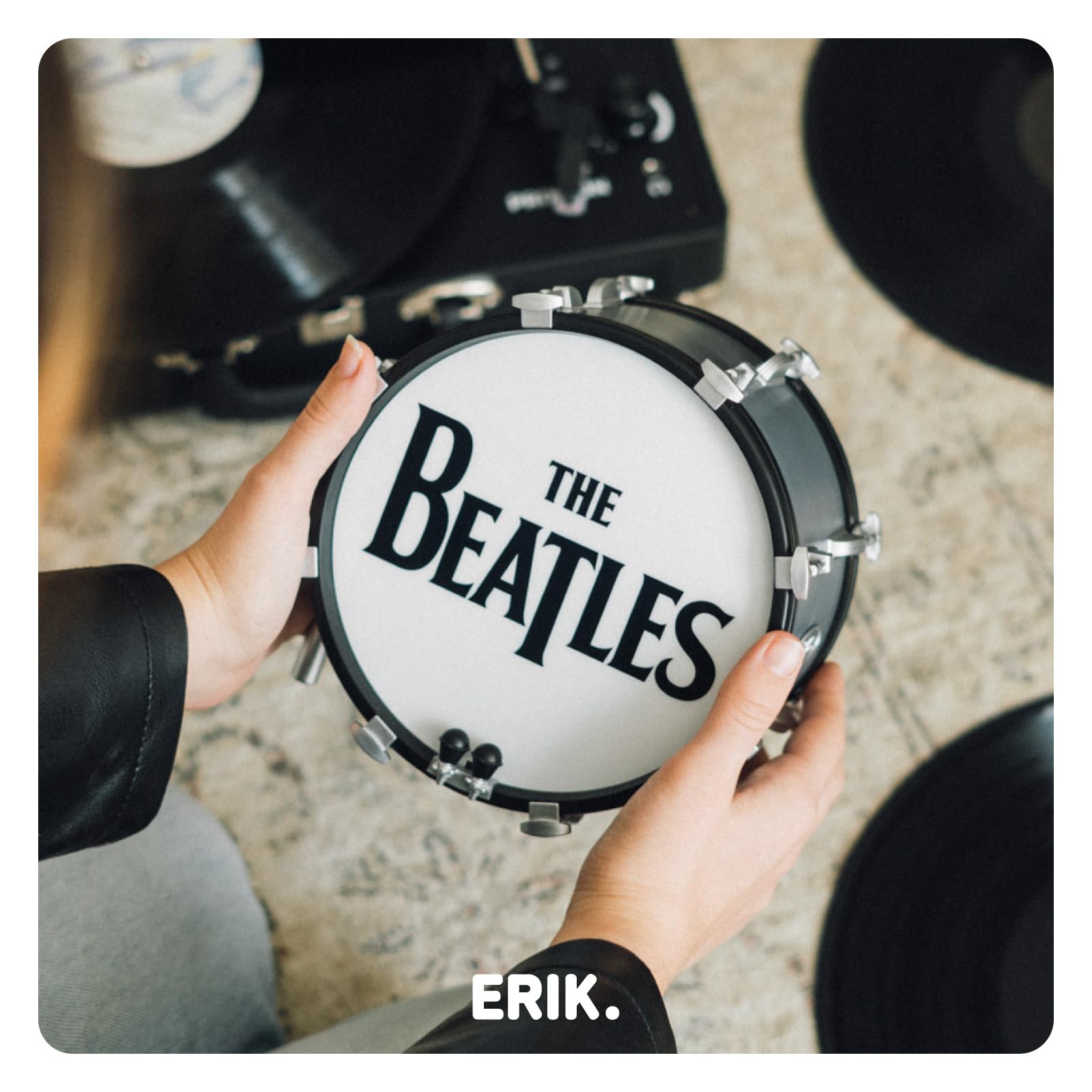 Grupo Erik Lampara The Beatles - Lampara escritorio: Figura con LUZ LED (USB/Pilas) Regalos originales - Decoracion Habitacion para amantes de Música Rock - Beatles merchandising