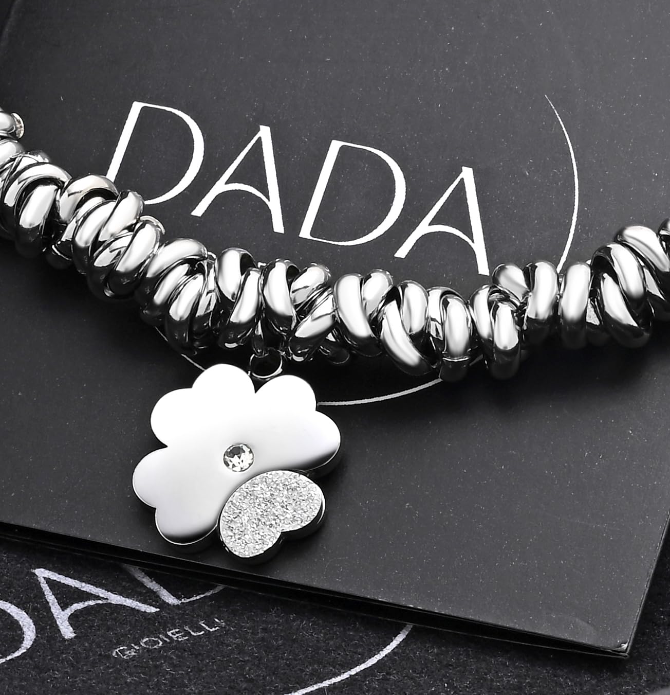 Dada Gioielli - Bracciale Donna Anelli Intrecciati a Nodino con Ciondolo Portafortuna - Acciaio Inossidabile Nickel-Free - Idea Regalo Amica Speciale Sorelle Mamma