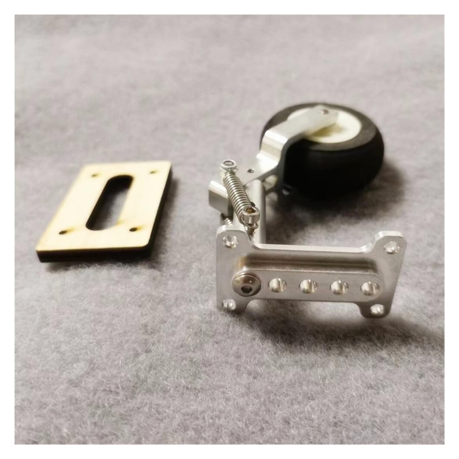 Conjunto de aleación de aluminio, tren de aterrizaje, resorte de correa retráctil con Base, rueda Spomge de 45mm for avión RC de ala fija(120mm)