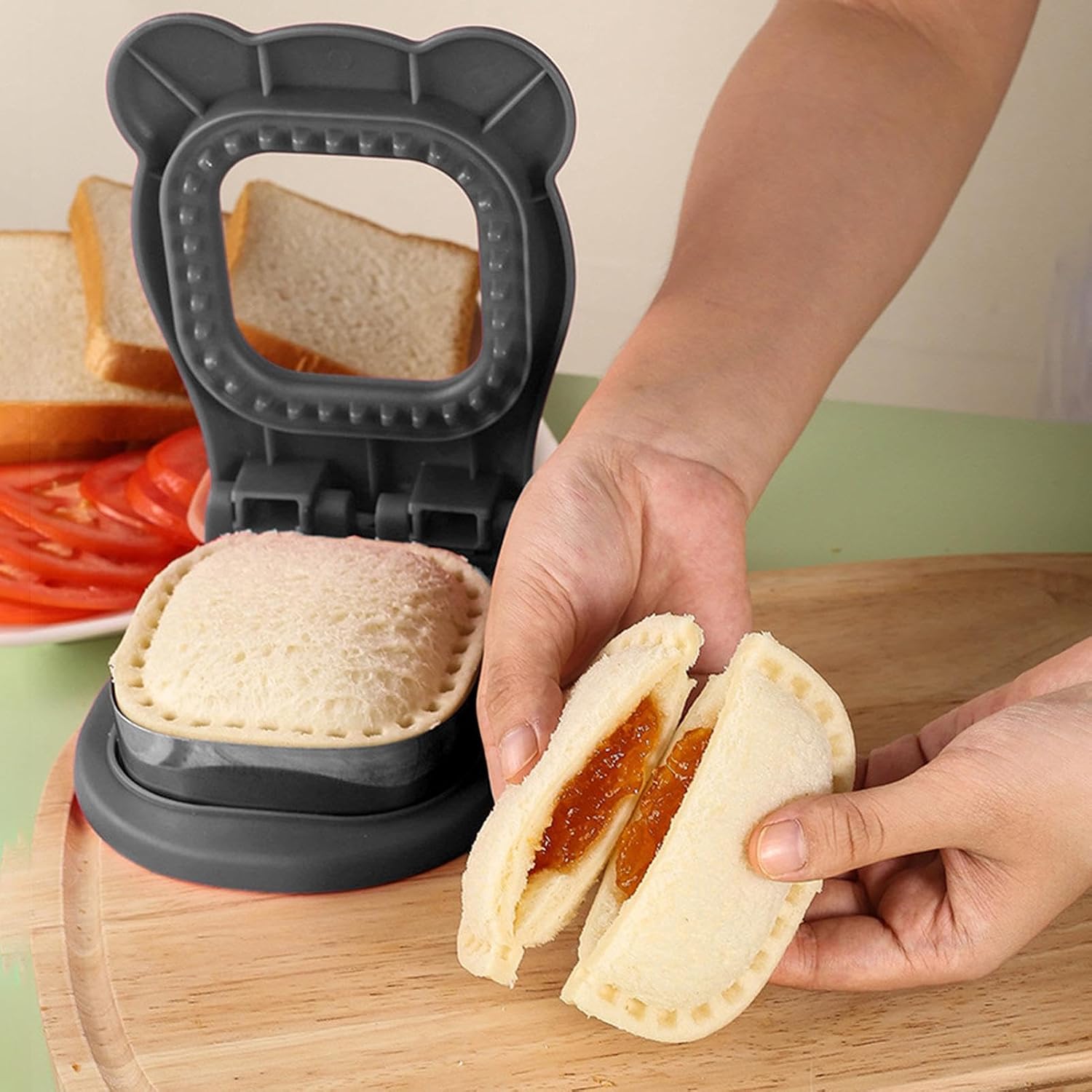 Bread Cutters for Sandwiches Kids DIY Crustless Sandwich Making Set Shapes