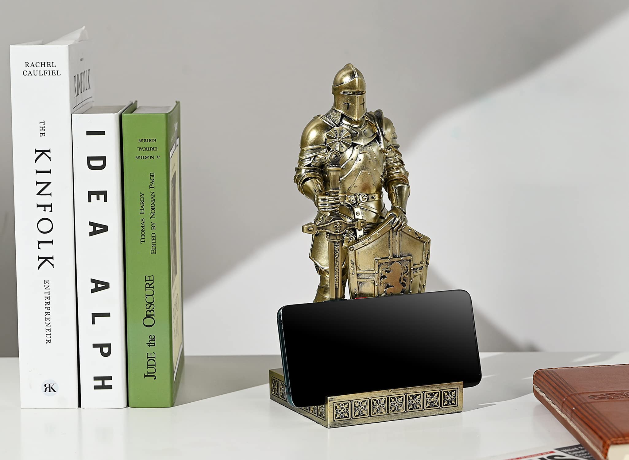 Ozdoba King's Guard figurka rycerza na biurko, akcesoria biurkowe, uchwyt na długopis, stojak do papieru do biura i domu (brązowy)