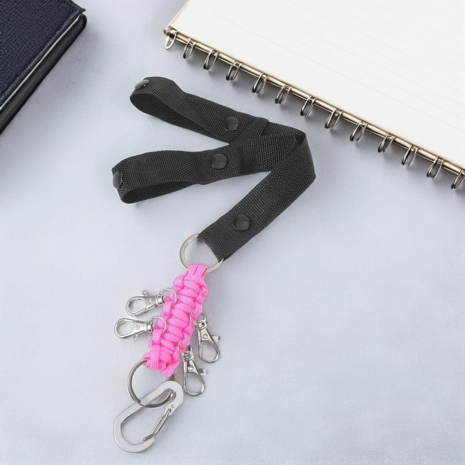OSALADI Cheer Pom Pom Holder Strap with Snap Button for Easy Storage and Installation, Nylon and Stainless Steel Material, for Backpack Use and Cheerleader Accessories