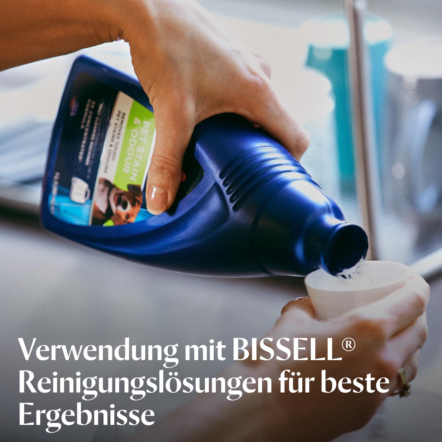 BISSELL SpotClean Pet Pro, Polsterreiniger Gerät, Teppichreiniger für Schmutzflecken, Waschsauger für Haustierhalter, Nasssauger für Teppiche, Polster, Auto & Mehr, Leistungsstarker 750W Motor, 15585