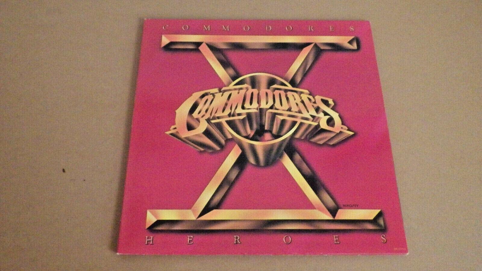Disco in vinile COMMODORES HEROES